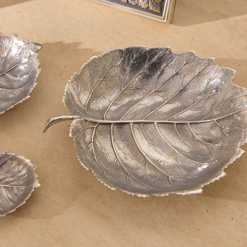 Hazelnut Leaf Bowl Medium Silver buccellati hazelnut leaf bowl medium silver