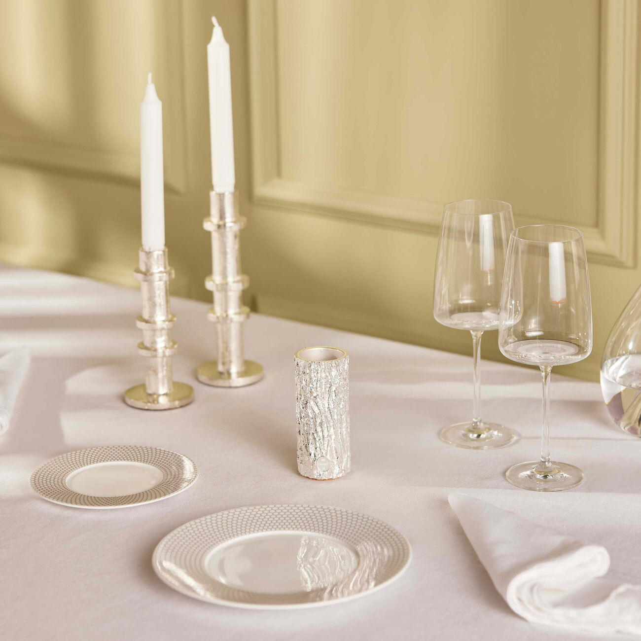 Madison 6 Bread Plate Round Grey 16cm christofle madison 6 bread plate round grey 16cm