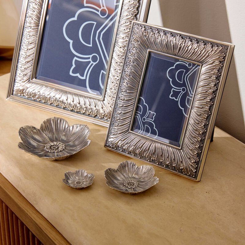 بوتشيلاتي وعاء على شكل زهرة النرجس فضي بحجم صغير