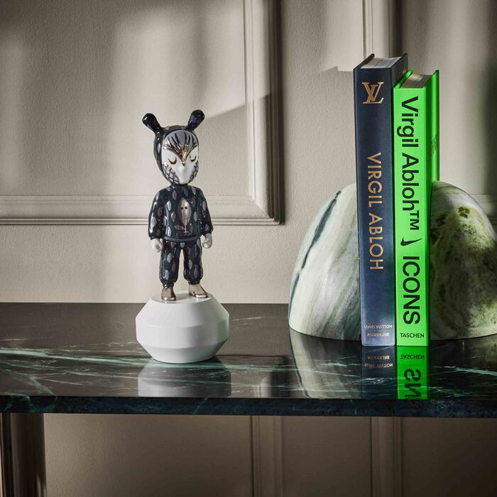 lladro the guest figurine small black