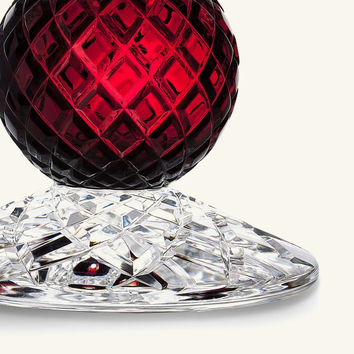 ماريو تشيوني قطعة الديكور كاترينا كبيرة الحجم حمراء