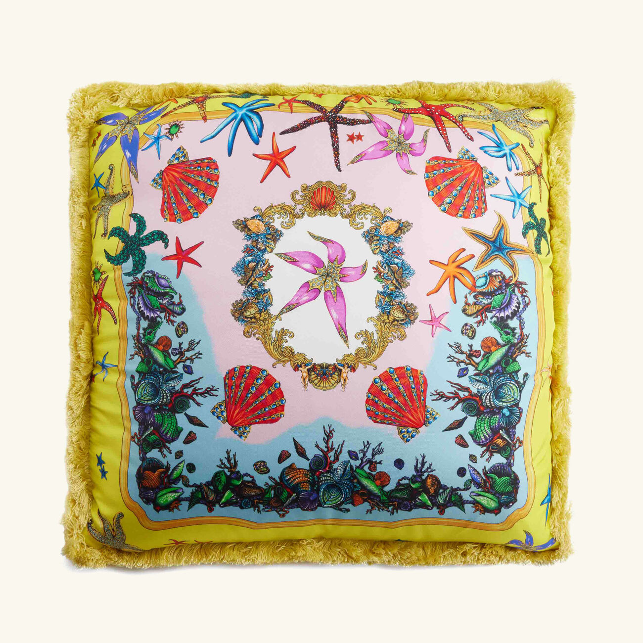 فيرساتشي وسادة تريزور دو لا مير