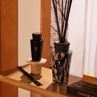 موزع العطر بيرلز أسود 2 ل باوباب موزع العطر بيرلز أسود 2 ل