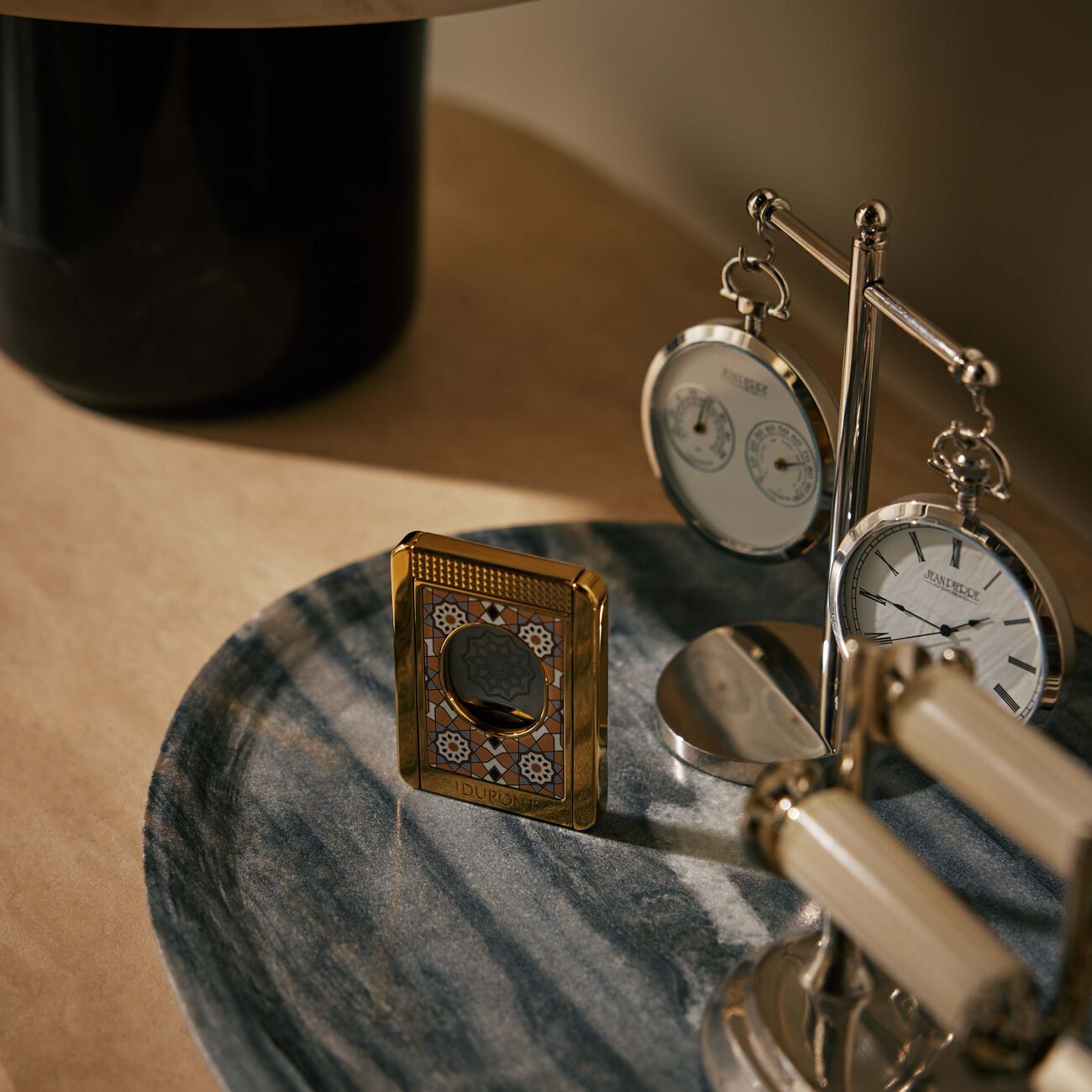 اس تي دوبون قطاعة السيجار ألامبرا باللون الذهبي