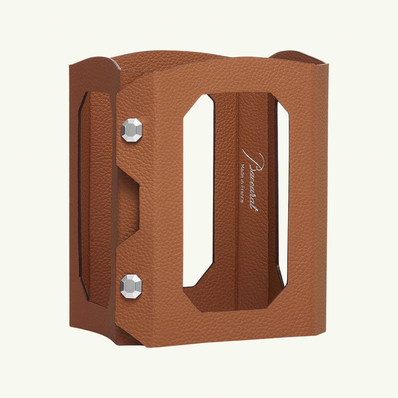 باكارا إناء أكتوجون مع غلاف بني اللون