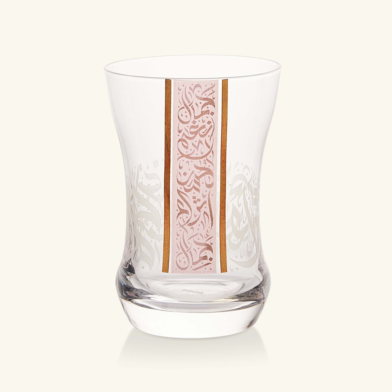 دملاج طقم نغم المؤلف من 6 فناجين للشاي مع صحونها باللون الوردي