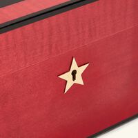 إيلي بلو صندوق حفظ السيجار تشي باللون الأحمر