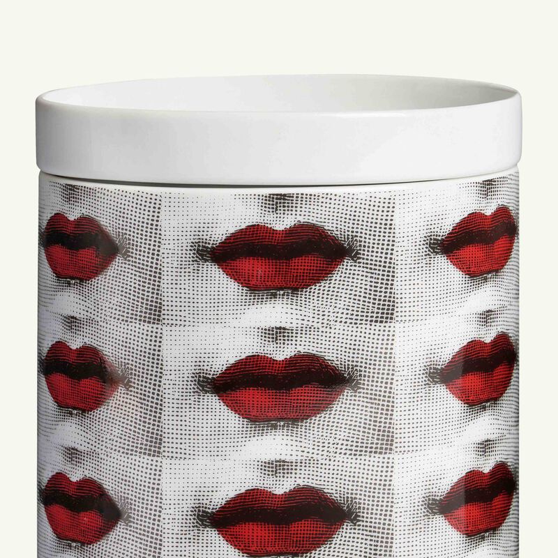 FST FORBIDDEN FRUIT LARGE SCENTED CANDLE fst forbidden fruit large scented candle