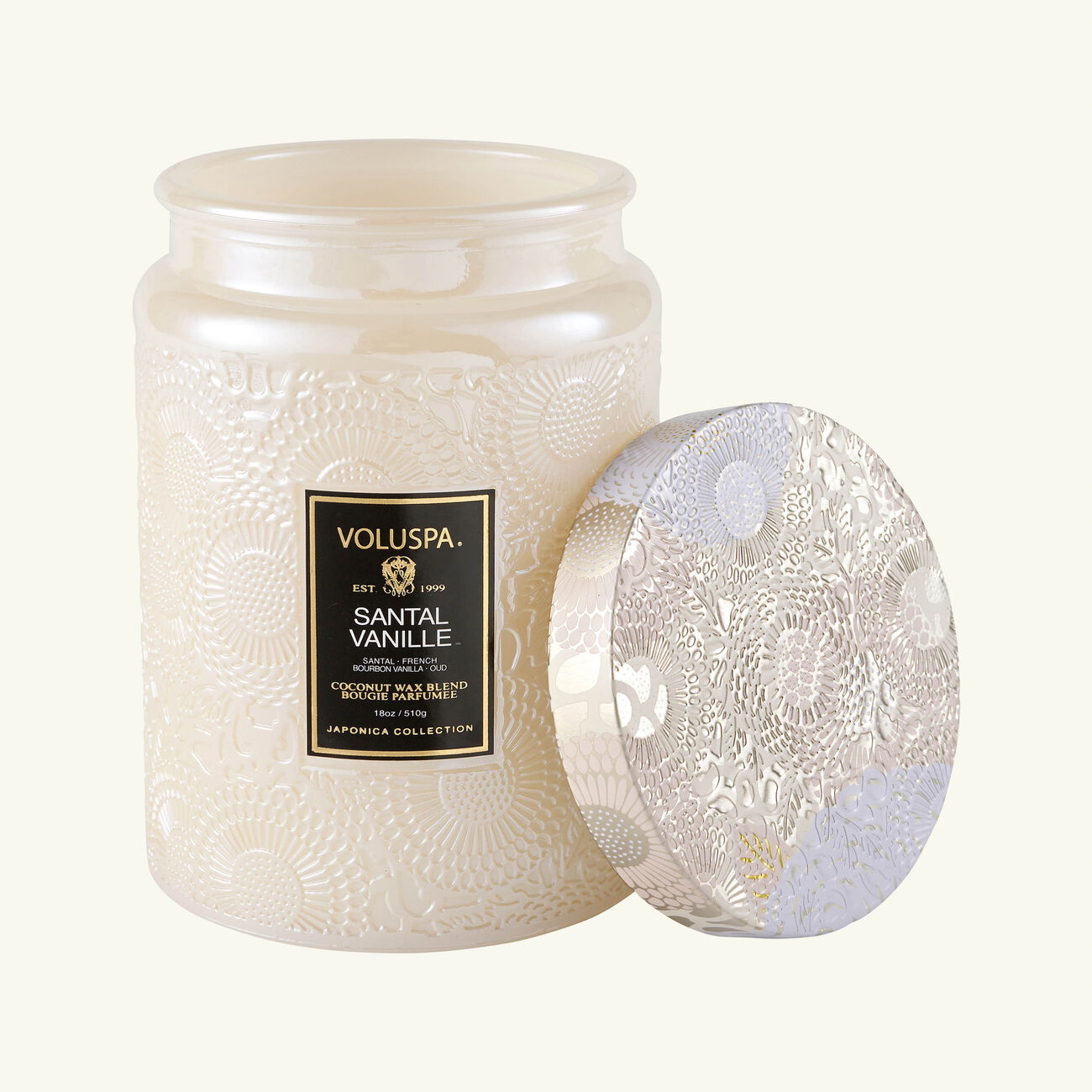 voluspa santal vanille candle