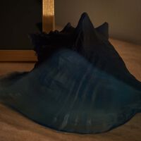 منحوتة مير دو كوراي على شكل صدفة صغيرة زرقاء دوم منحوتة مير دو كوراي على شكل صدفة صغيرة زرقاء