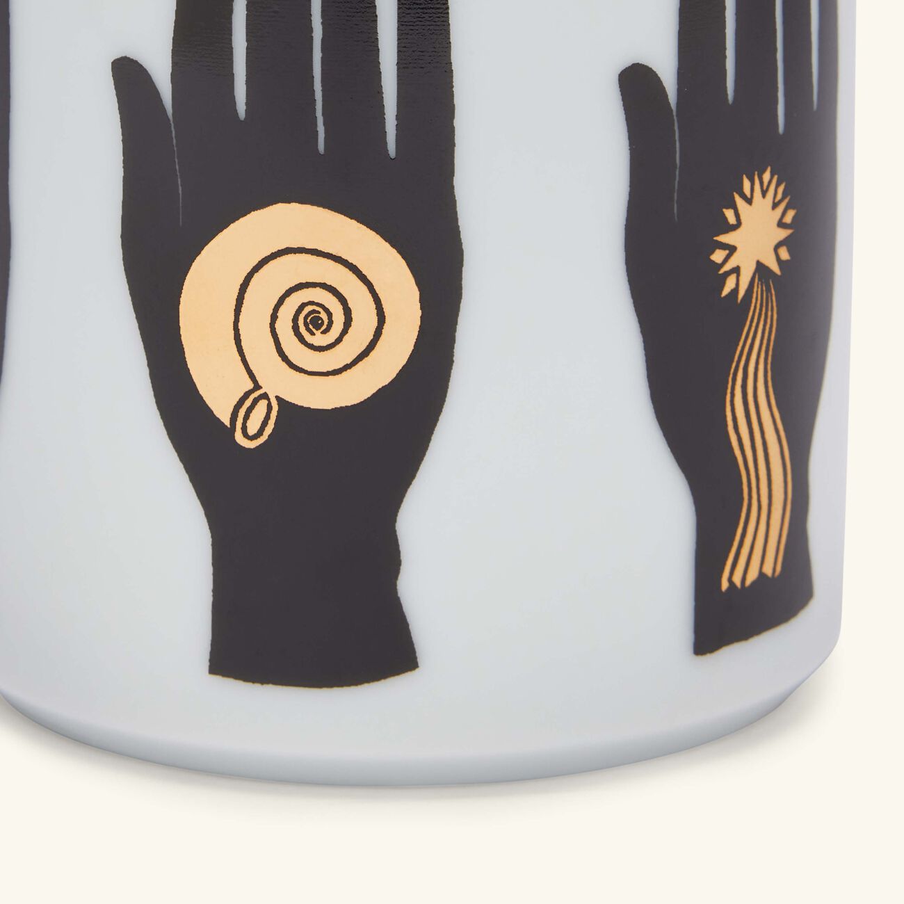 fornasetti silhouette di mani pencil holder