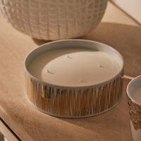 شمعة تمرة بالتعاون مع رزان العزوني برائحة العود والورد 1000 غ صلصال شمعة تمرة بالتعاون مع رزان العزوني برائحة العود والورد 1000 غ