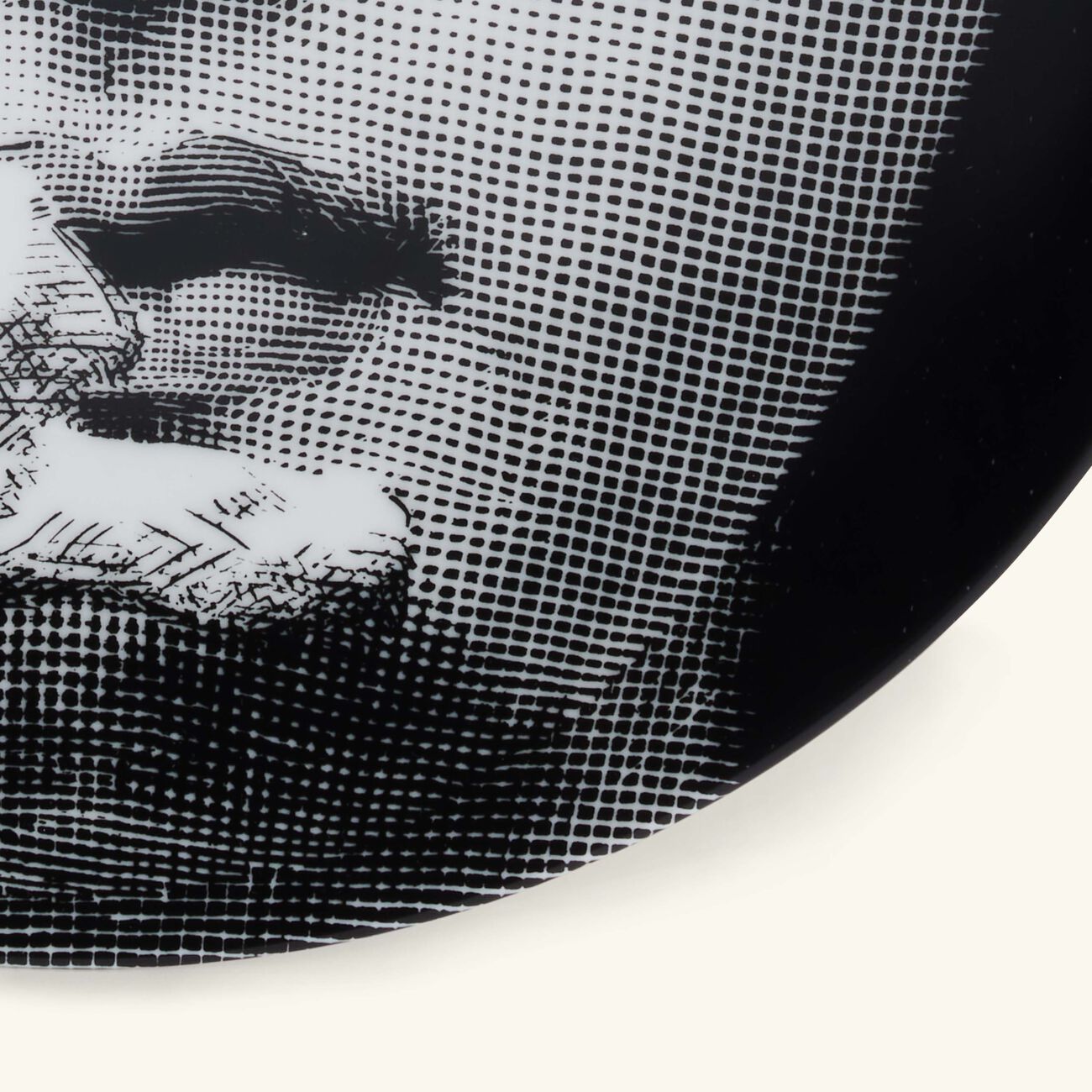 Tema e Variazioni no.139 Wall Plate fornasetti tema e variazioni no 139 wall plate