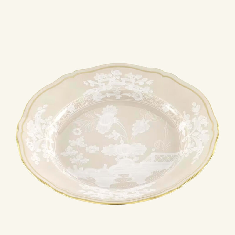 طبق حلويات دائري ميرجينا أورينتي إيطاليانو باللون البيج 21 سم جينوري 1764 طبق حلويات دائري ميرجينا أورينتي إيطاليانو باللون البيج 21 سم