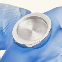 منحوتة على شكل طائر سنونو يسدل جناحيه للأسفل صغيرة زرقاء لاليك منحوتة على شكل طائر سنونو يسدل جناحيه للأسفل صغيرة زرقاء