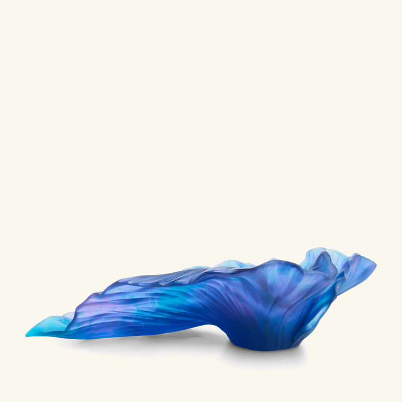daum arum centrepiece blue