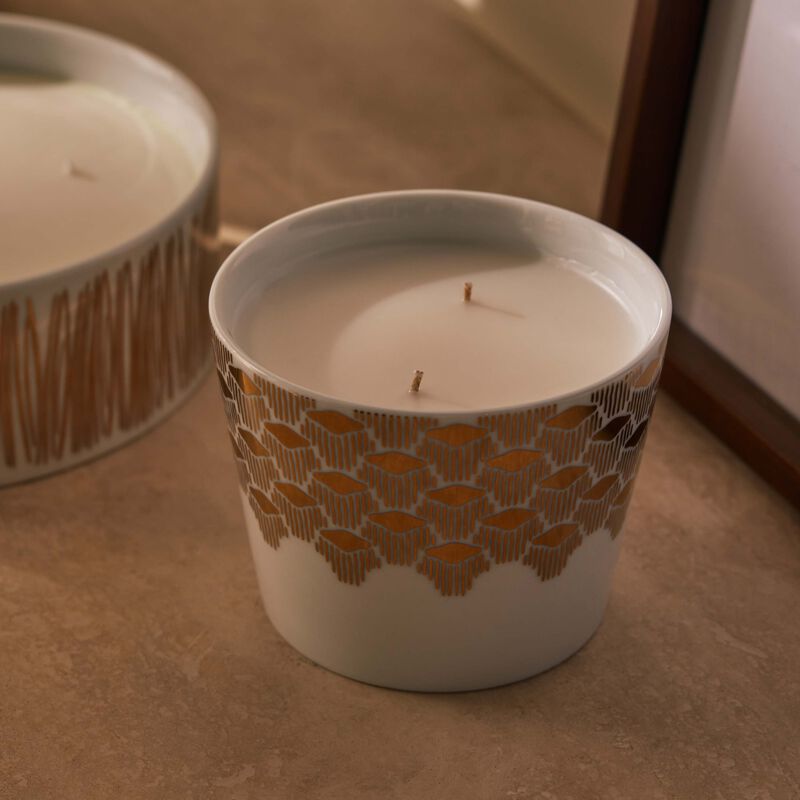 silsal tamrah by razan alazzouni rose oud candle 500g