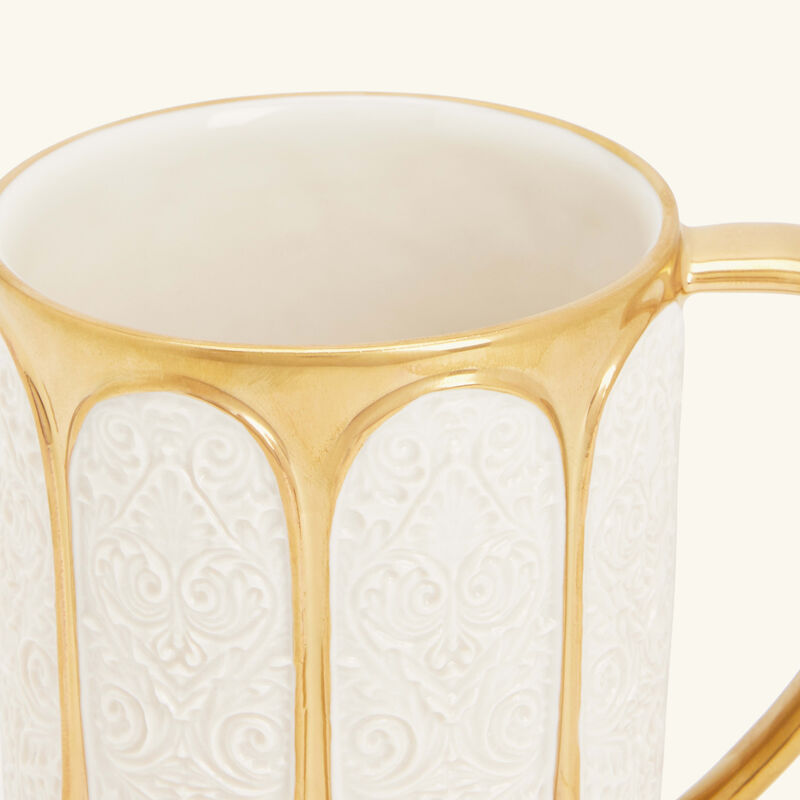 villari amour mug