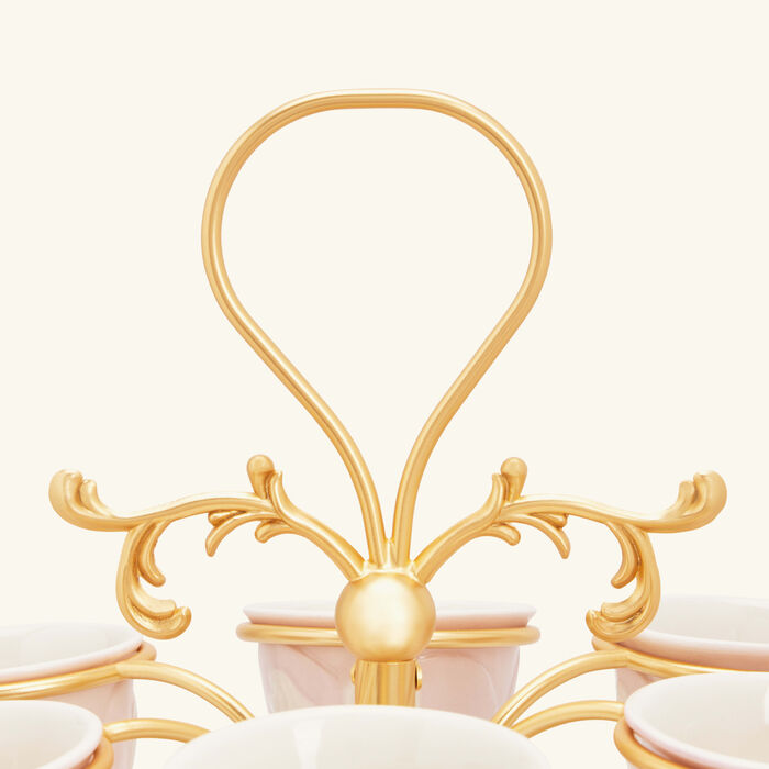 قاعدة فنجان القهوة توليب باللون الذهبي فيلاري قاعدة فنجان القهوة توليب باللون الذهبي
