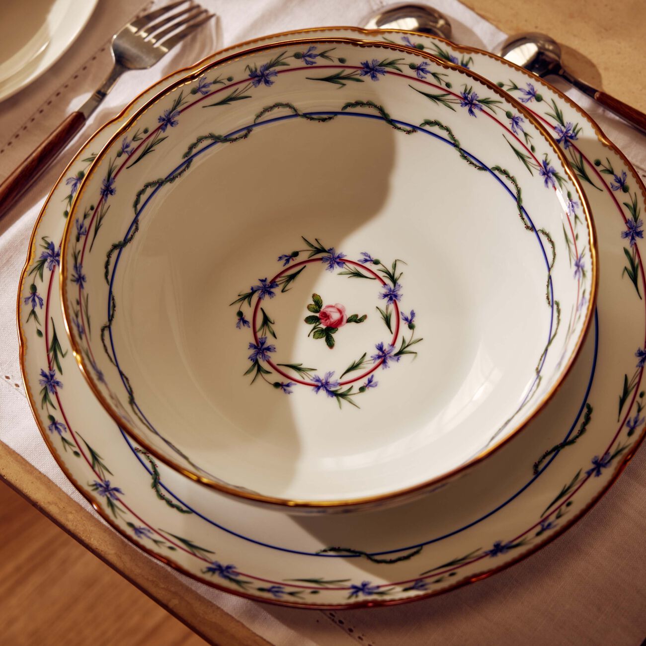 bernardaud le gobelet du roy serving bowl white 23cm