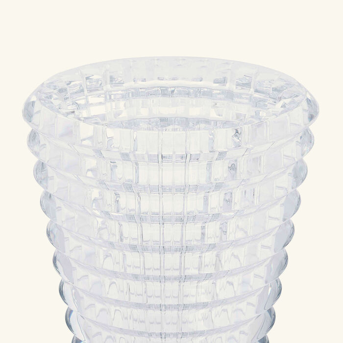 baccarat eye vase round medium clear