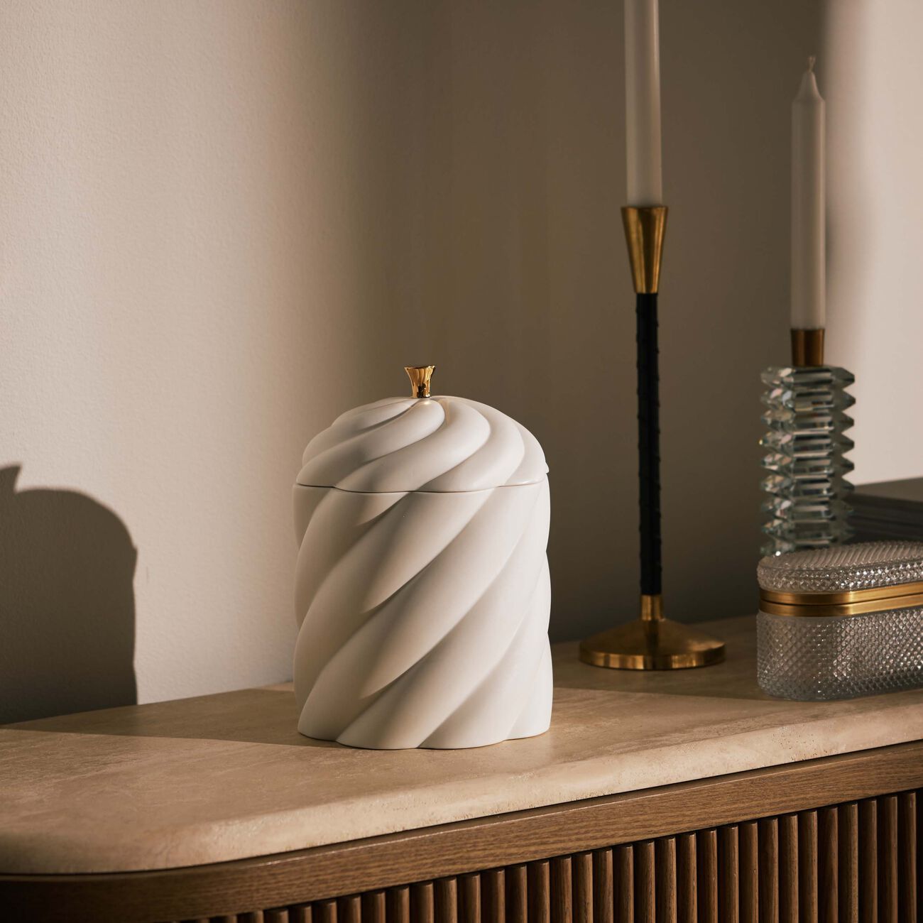 جوناثان أدلر علبة جنيف للديكور