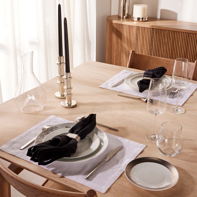 طبق الطعام بروميناد دائري باللون الفضي 26 سم برناردو طبق الطعام بروميناد دائري باللون الفضي 26 سم