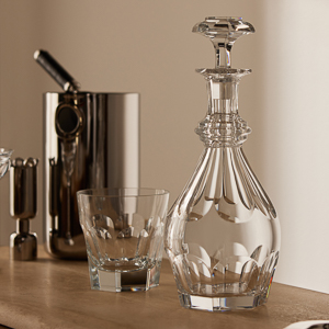 Decanters & pitchers