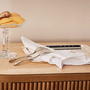 Serving Plates & Platters